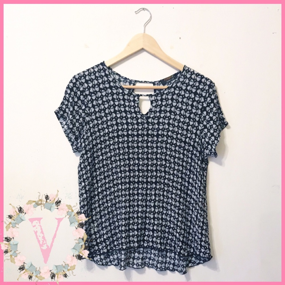 STITCH FIX | Renee C. Black & White Printed Top